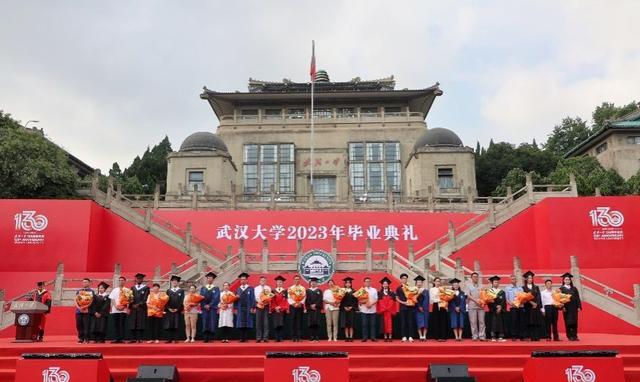 武汉大学与华中科技大学：武汉地区的学术竞争_武汉大学与华中科技大学比较