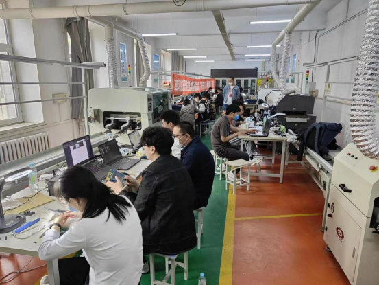动手能力突出，优先哪些技术类职业赛道_技术能手与优秀技能选手