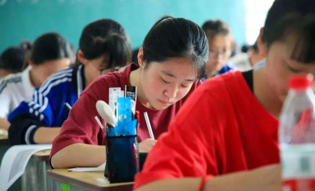 压线报考院校，需要承担哪些潜在风险_压线录取是捡漏还是运气